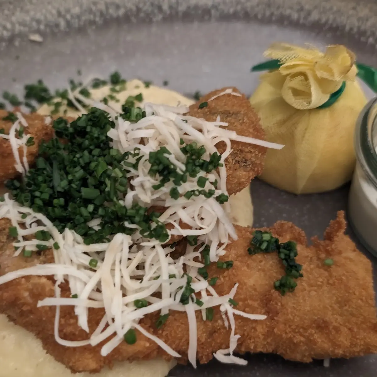 Gebackenes Jungkarpfenfilet Vom Schröcker