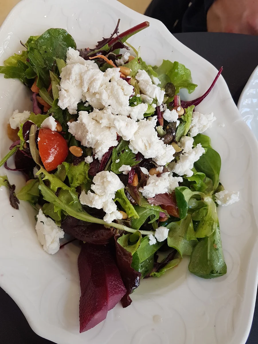 Salat Mit Ziegenkäse