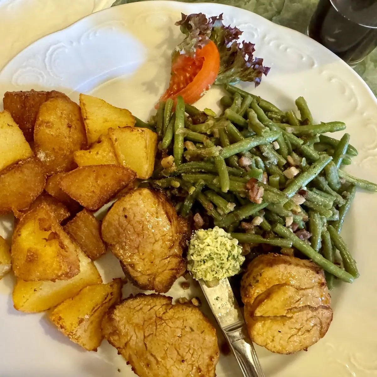 Schweinsfilet Mit Speckbohnen