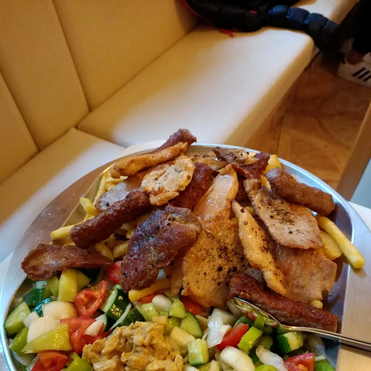 Parrilla de Carne Y Ensalada
