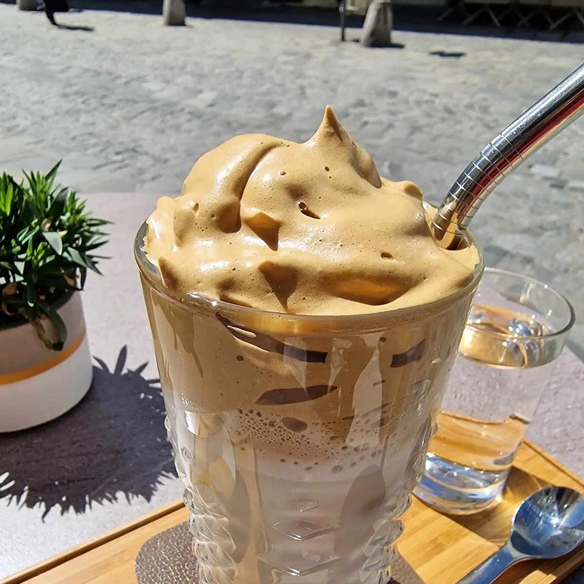 Dalgona Coffee