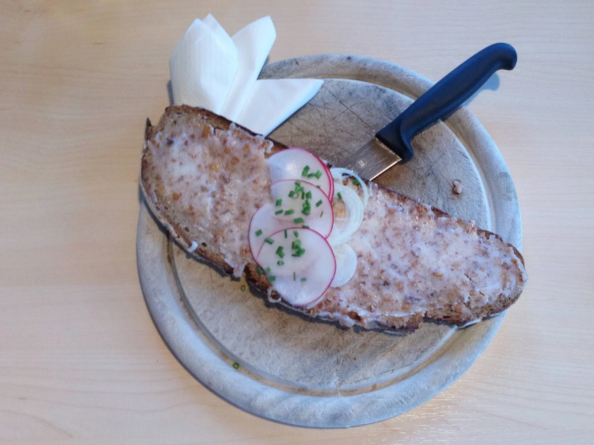 Grammelschmalzbrot Mit Extra Viel Zwiebeln