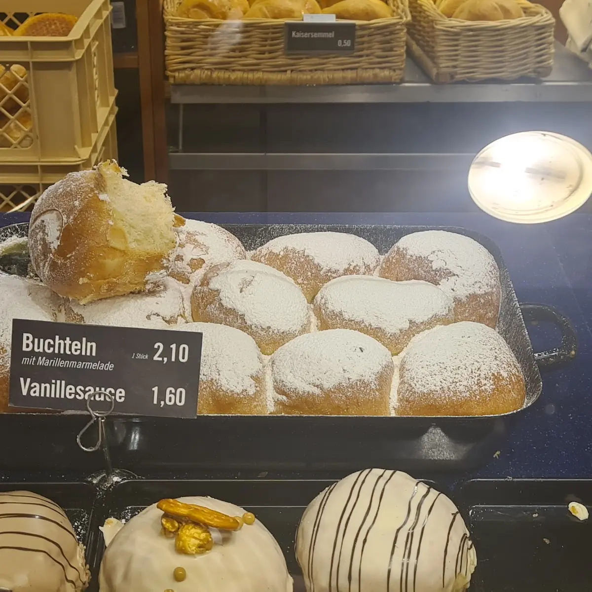 Buchteln