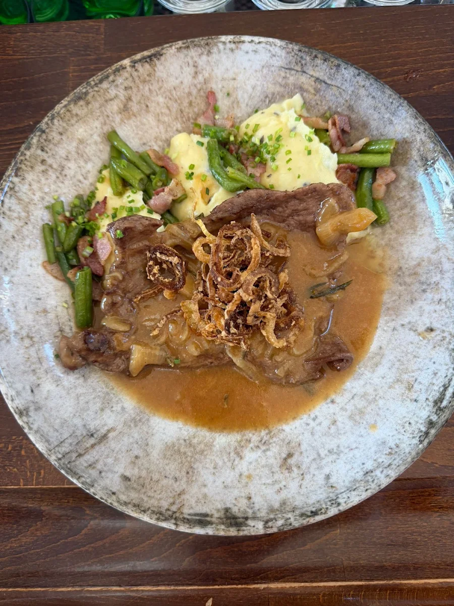 Highlights, VIVES - Bistro & Café