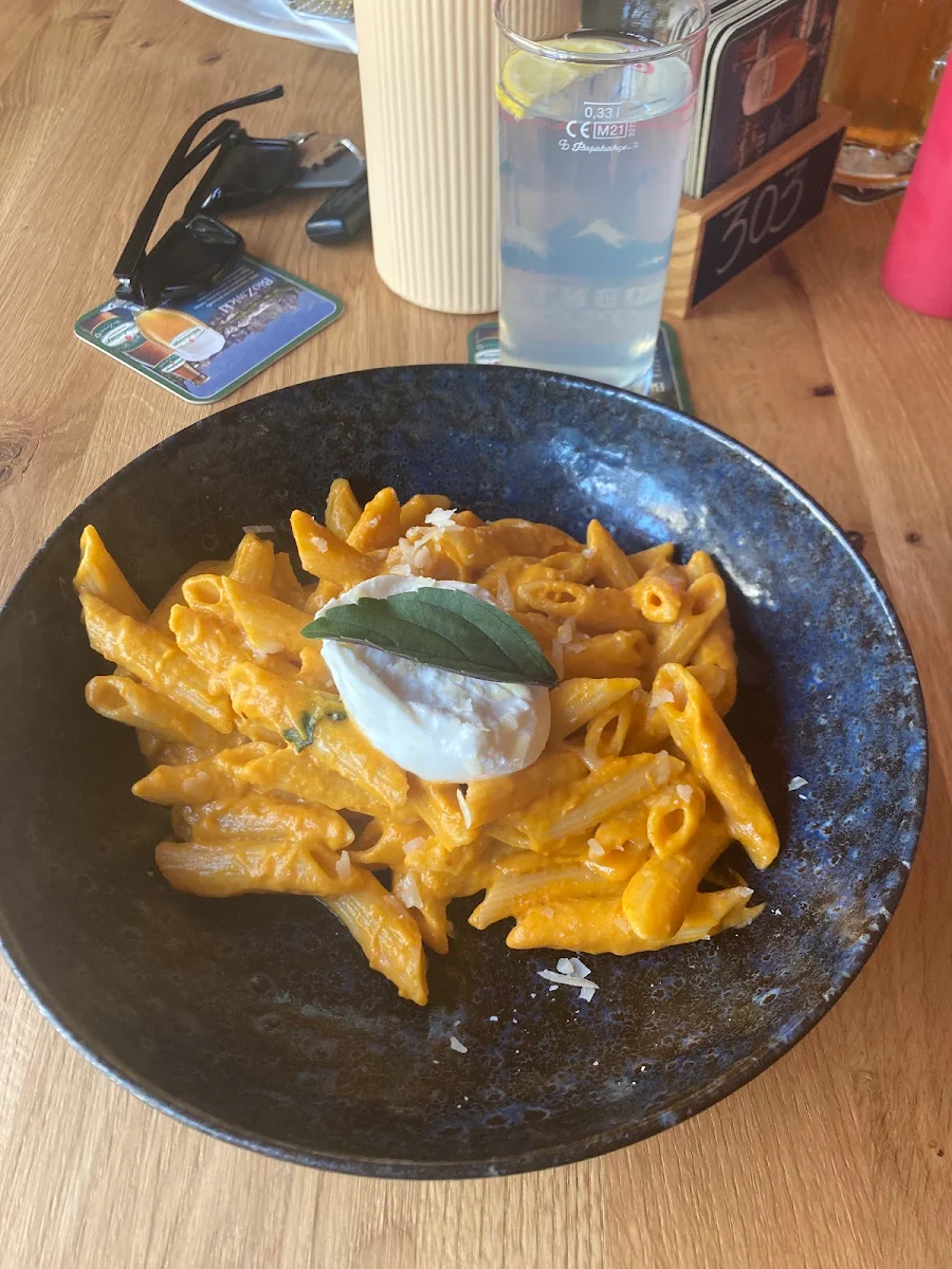 Penne Burrata