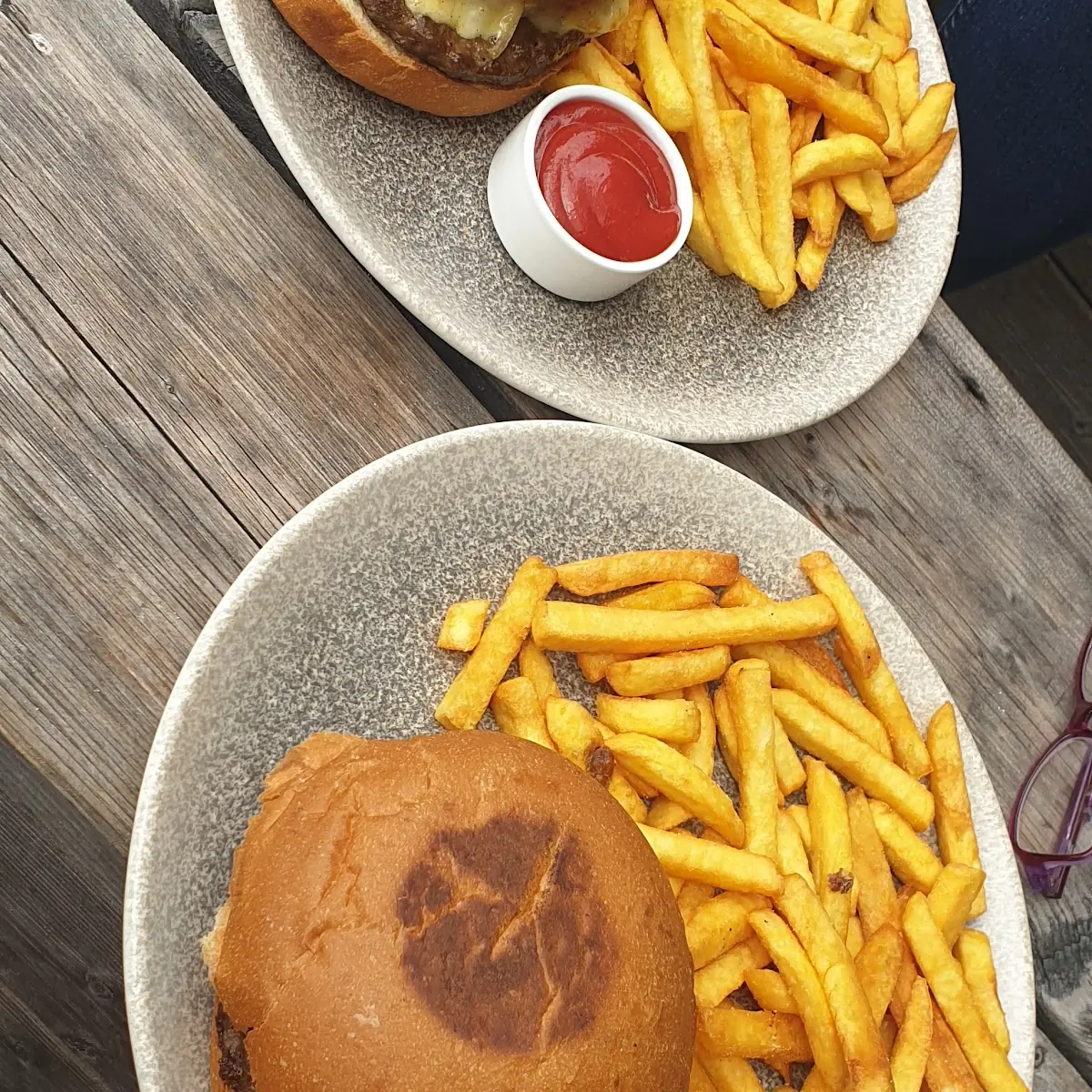 Hamburger with Fries