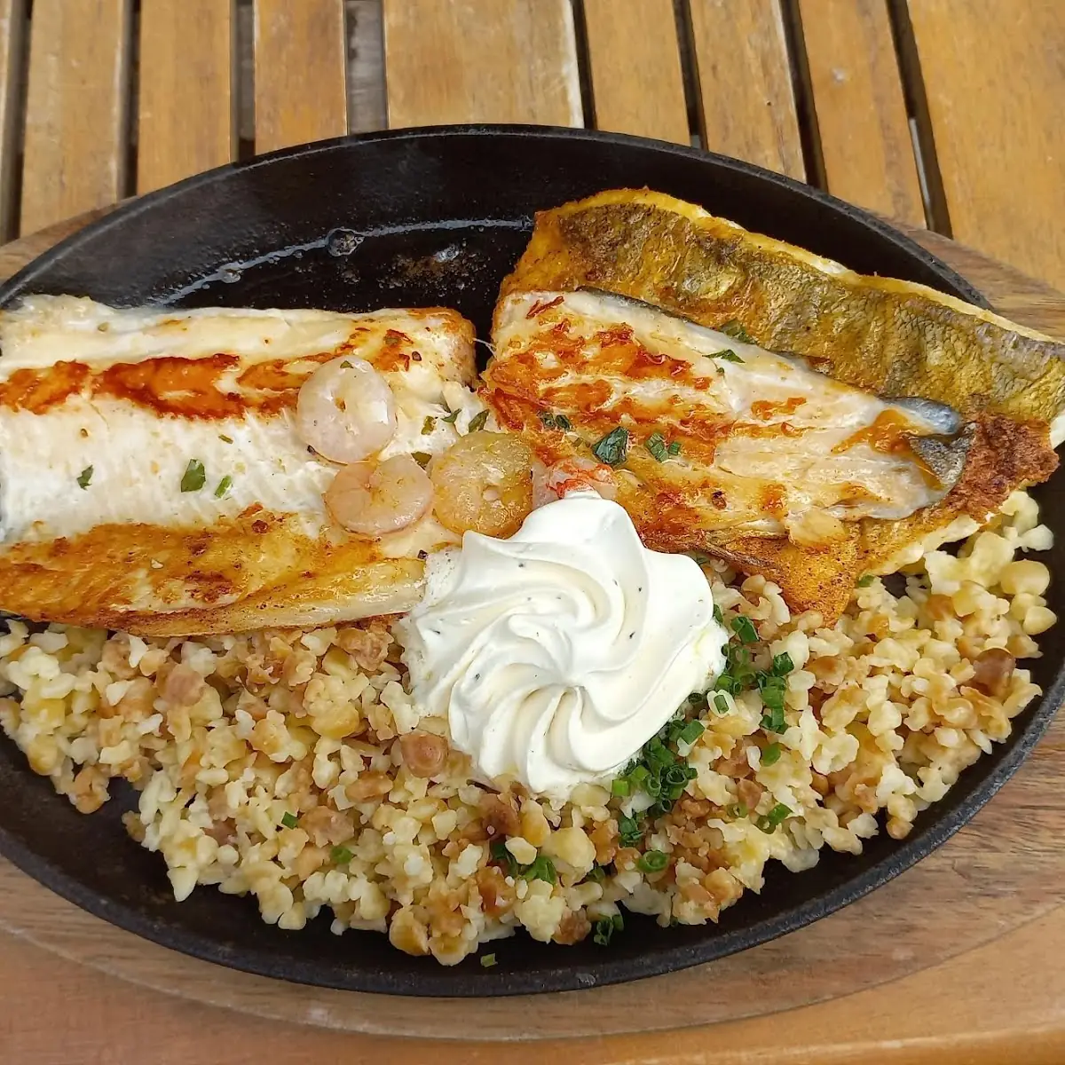 Gegrillte Fischtrilugie