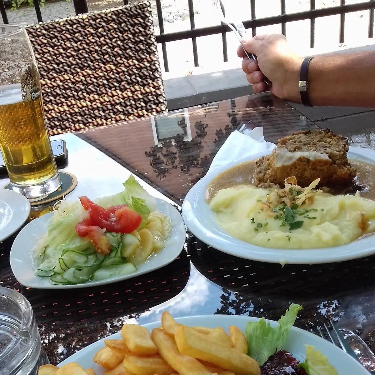 Gebackener Emmentaler Mit Pommes Frites