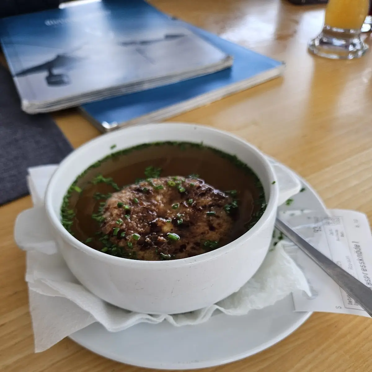 Kaspressknödelsuppe