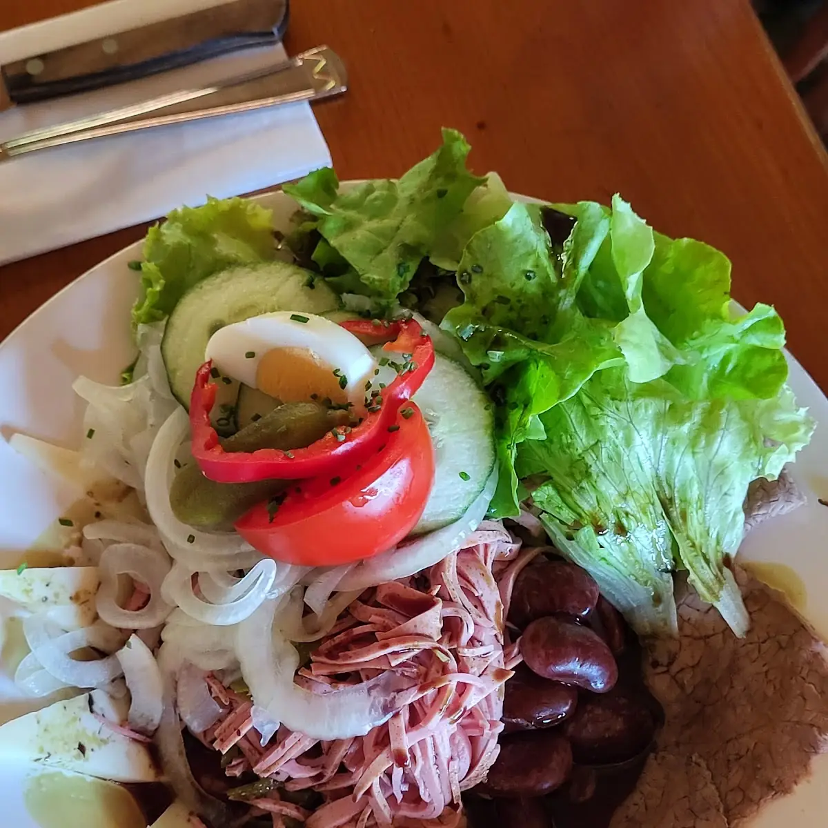 Saures Teller