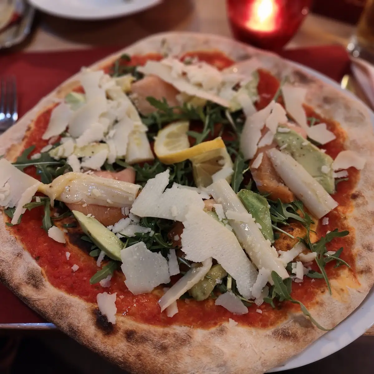 Spargel-pizza