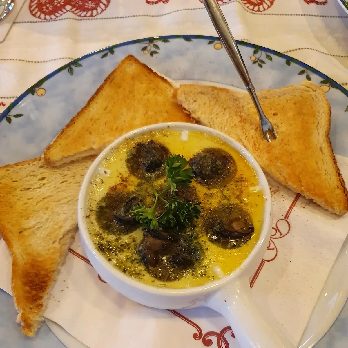 Weinbergschnecken In Knoblauchbutter