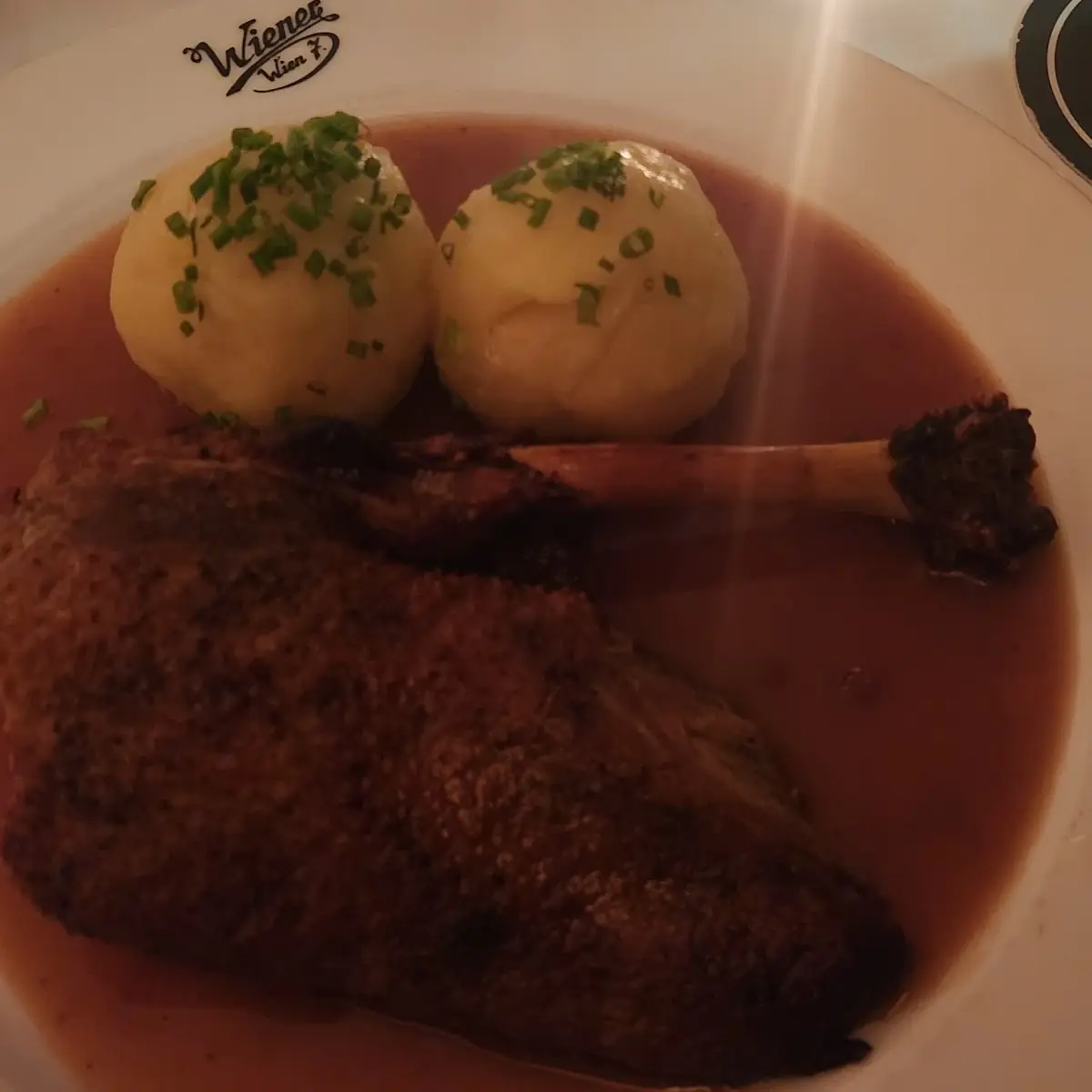 Bio Weidegans Mit Rotkraut Und Kartoffelknödel