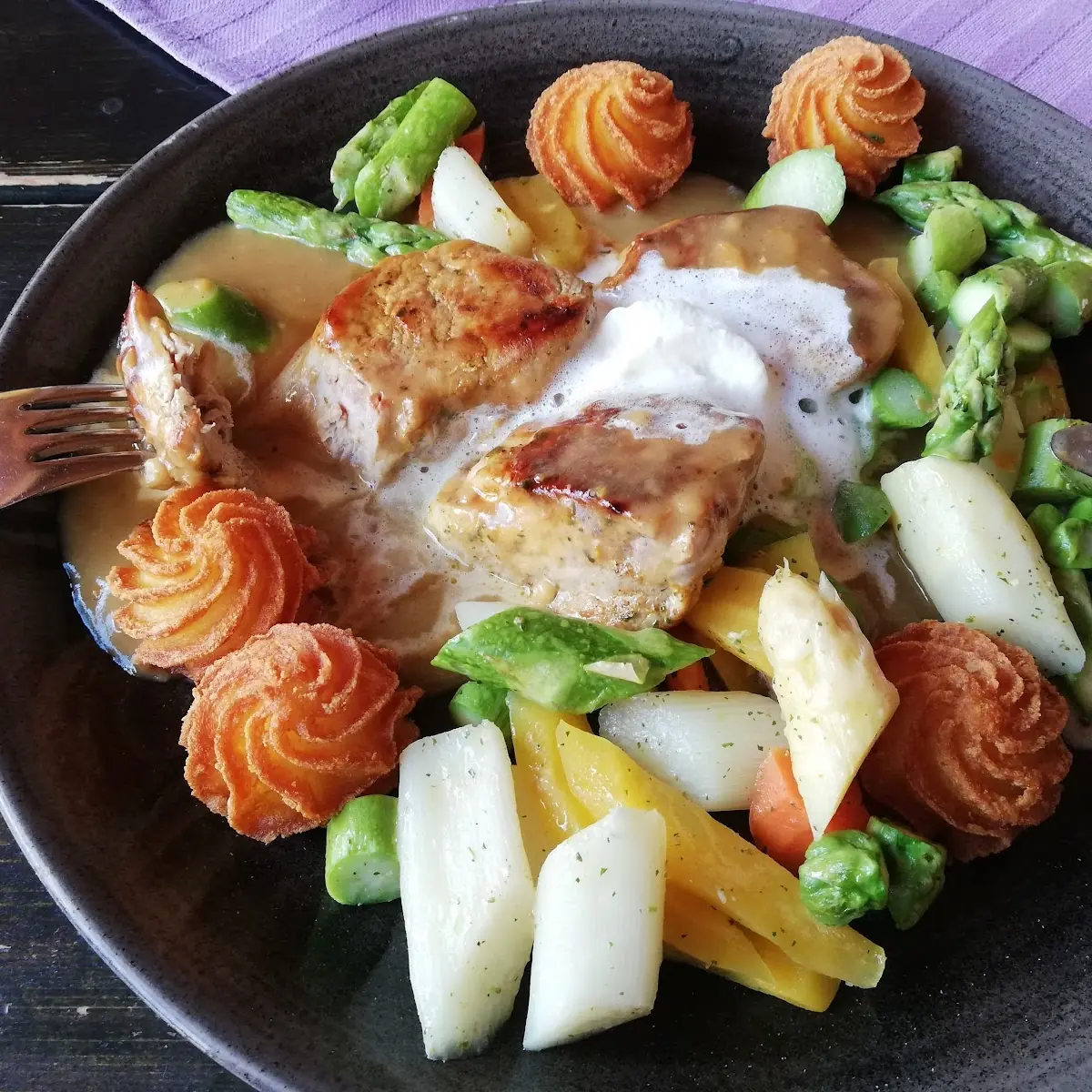 Schweinemedaillons Mit Pommes Duchess