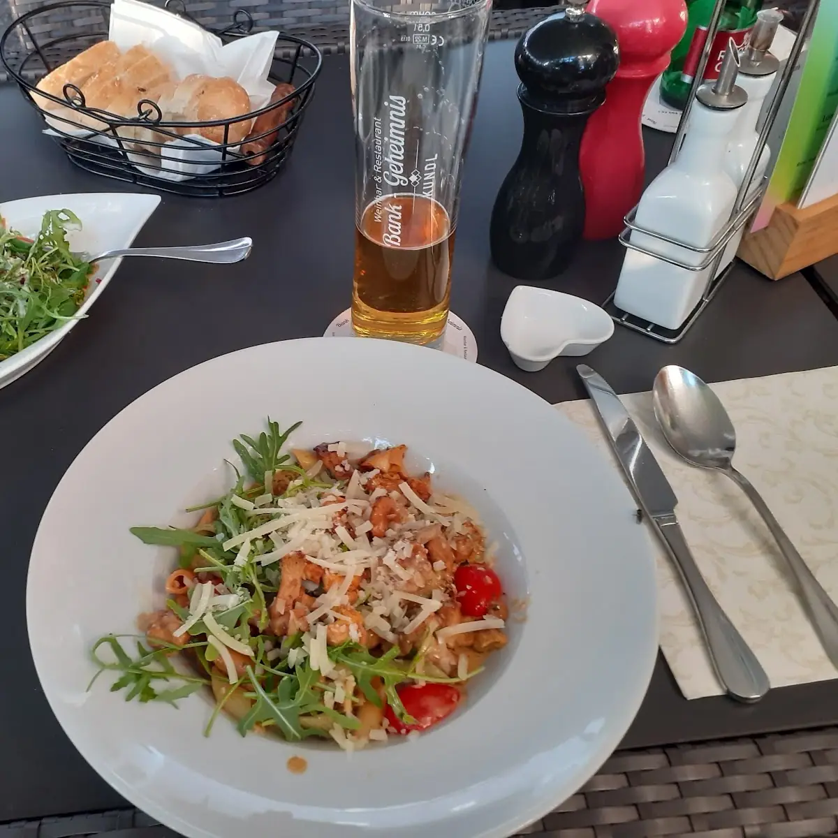 Tagliatelle Mit Eierschwammerl Und Gemüse