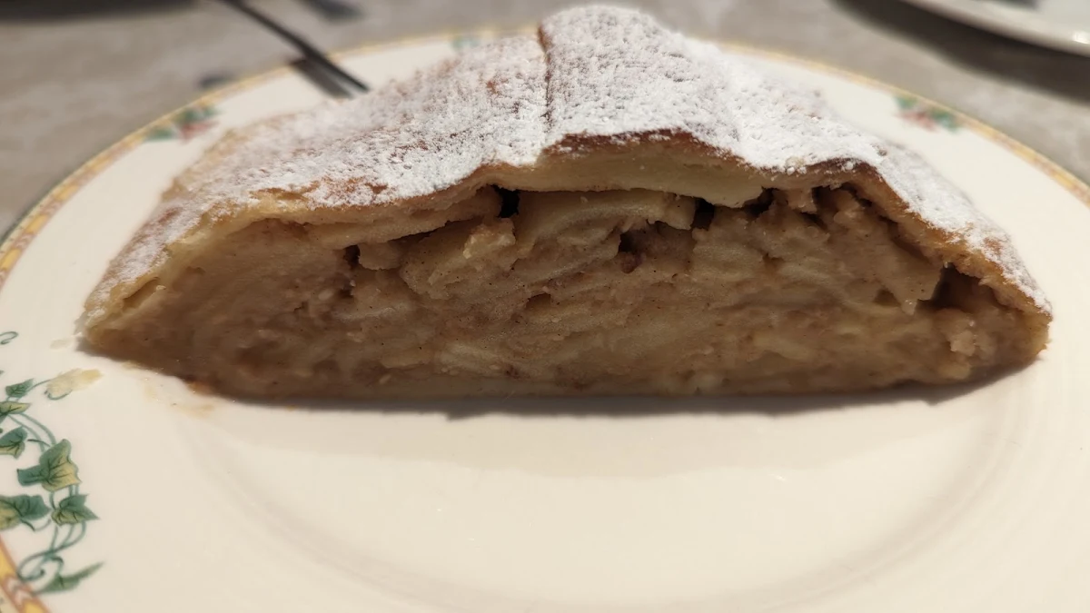 Apfelstrudel