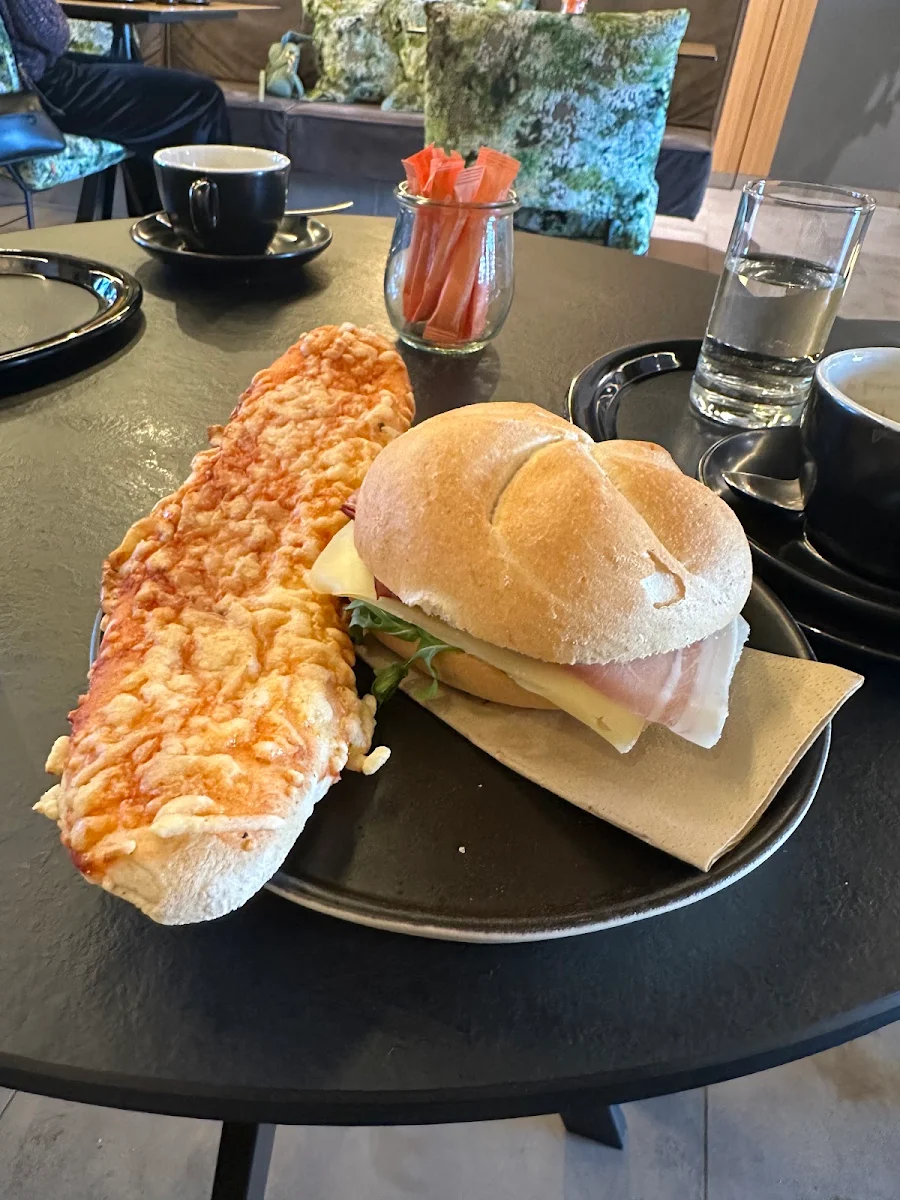 Sandwich