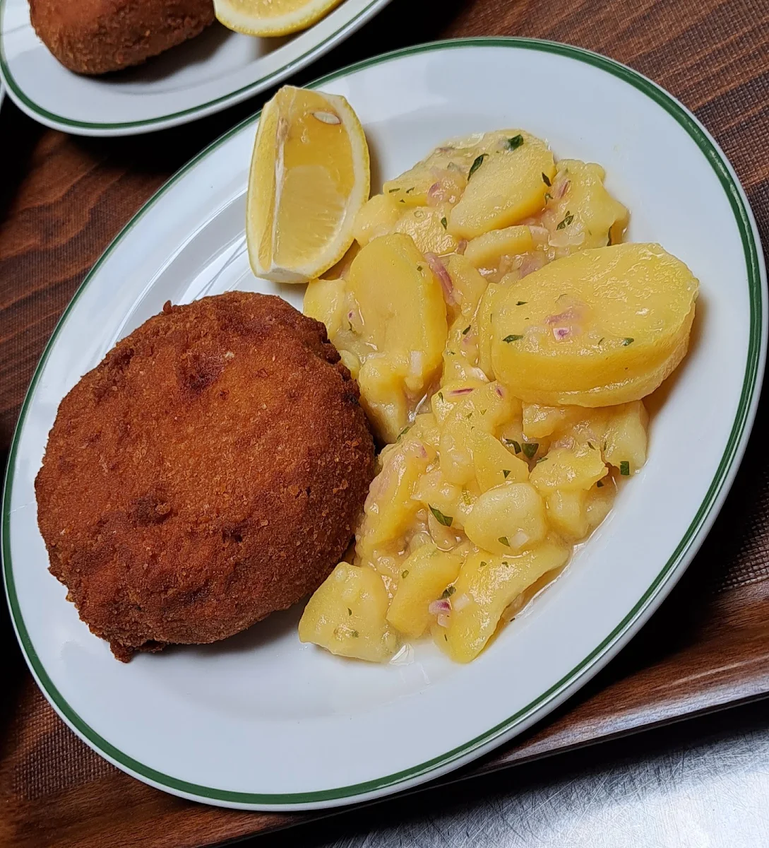 Fleischlaberl Mit Kartoffelsalat