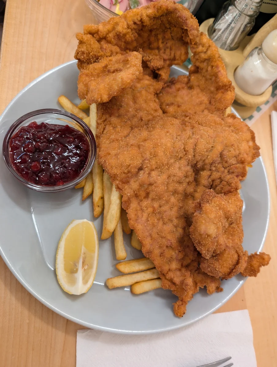 Schnitzel Mit Bratkartoffeln