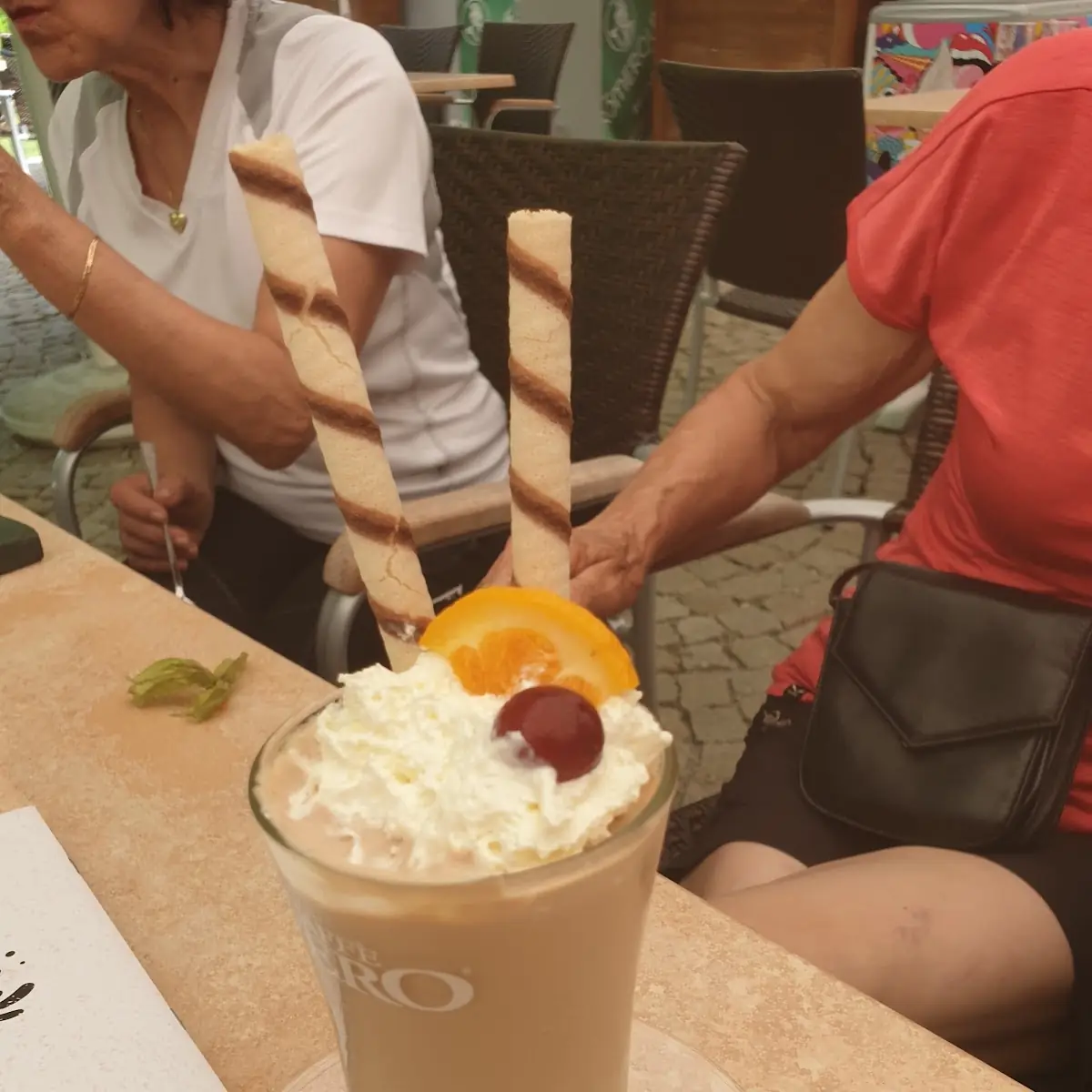 Eis Cafe