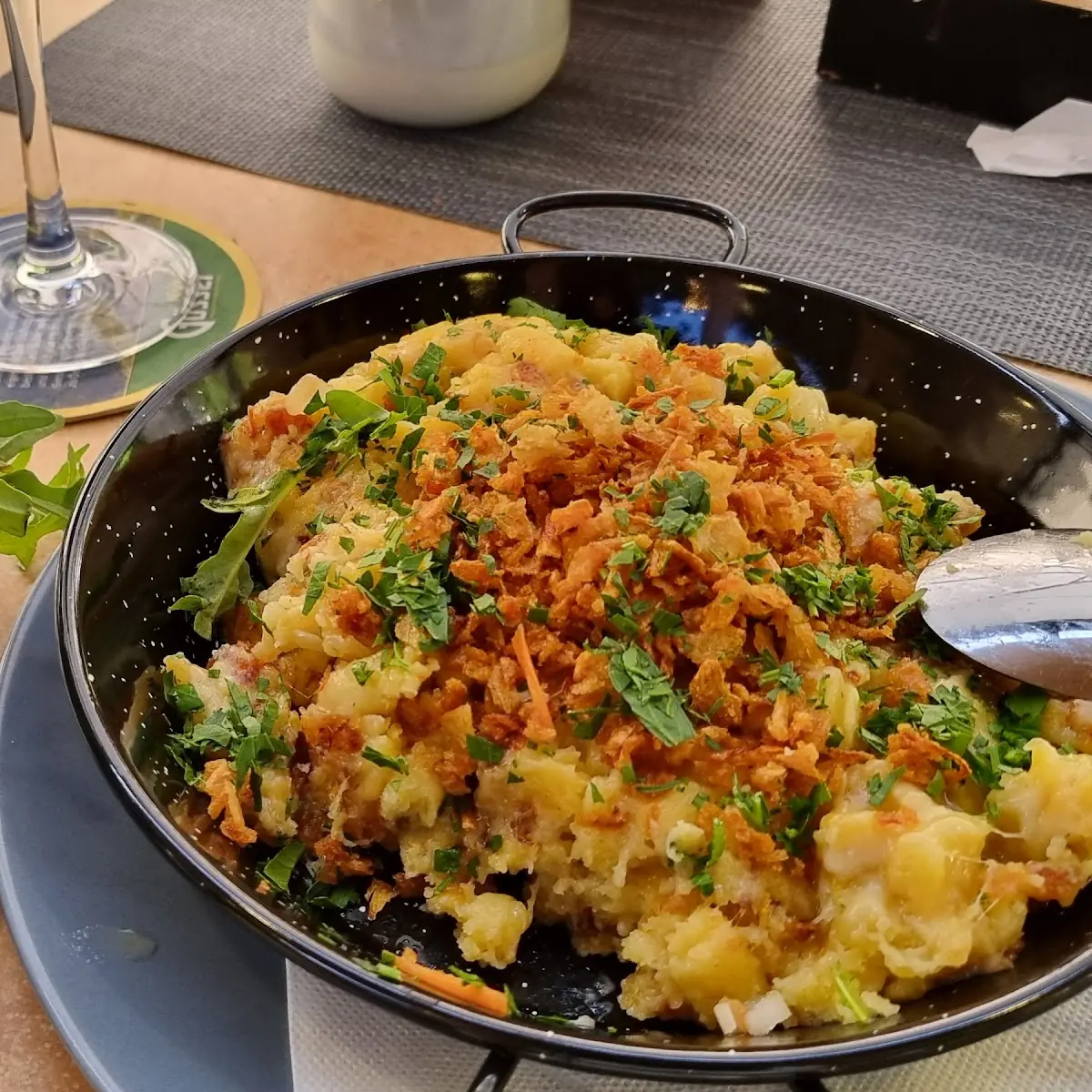 Kasnocken Mit Grünem Salat