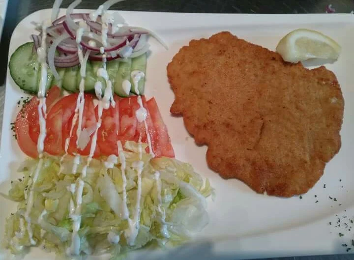 Putenschnitzel Mit Salat