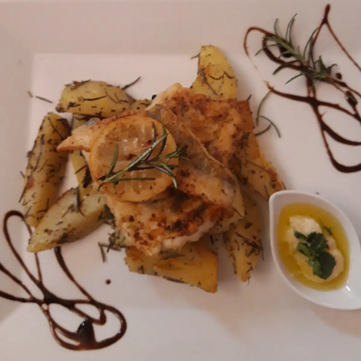 Zander Mit Rosmarinkartoffeln Und Rucola Salat