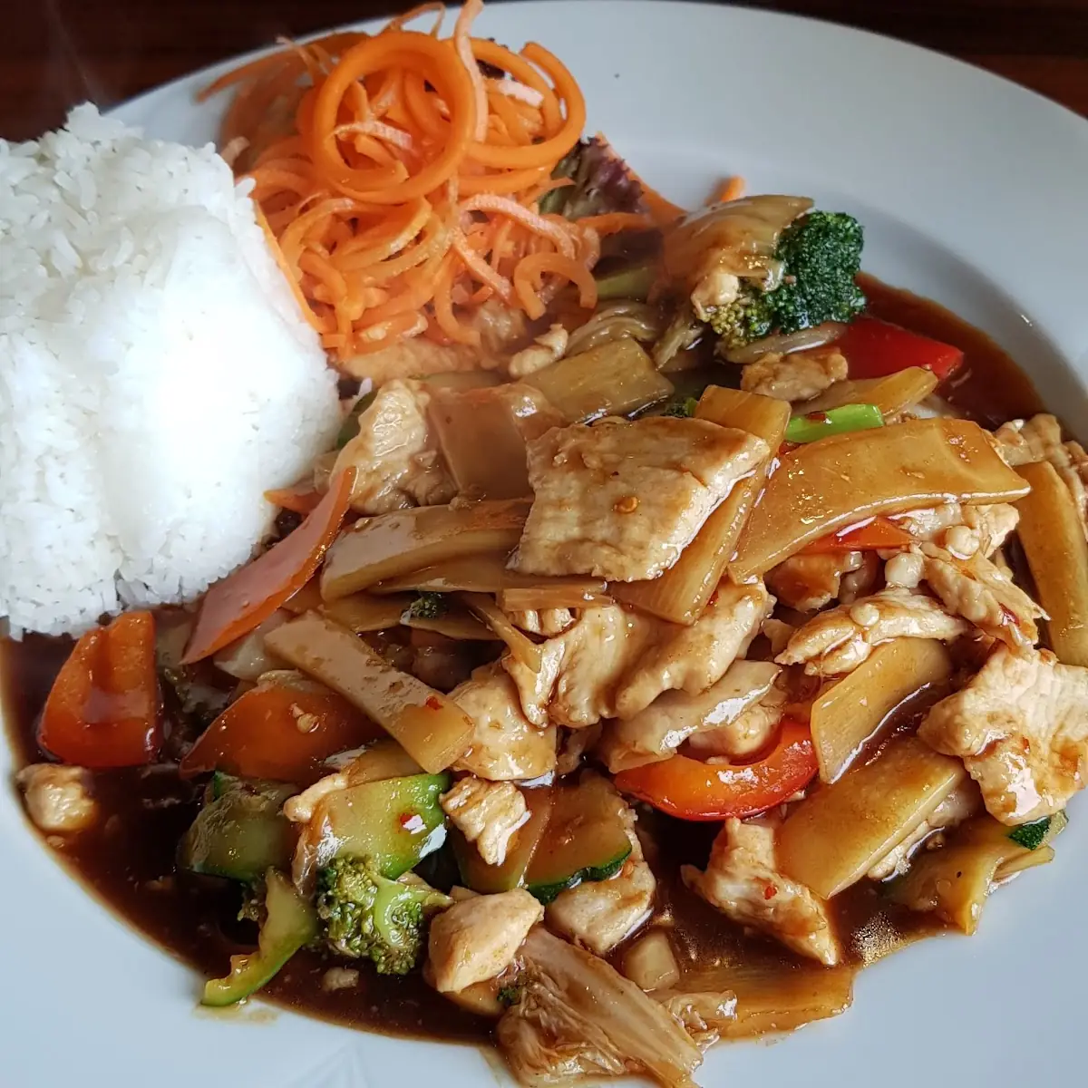 Huhn Szechuan Art