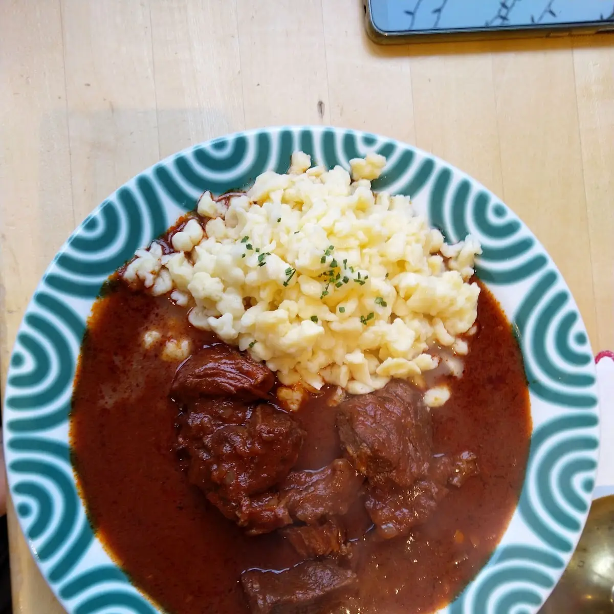 Gulasch Mit Explizit Nockerl Statt Semmelknödel