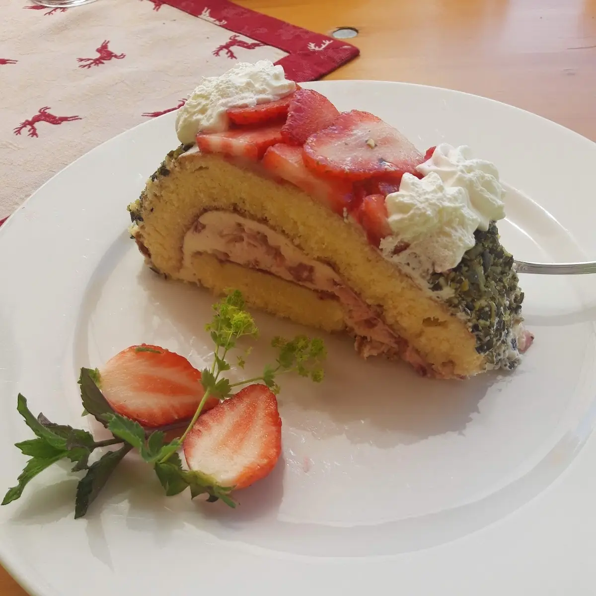Erdbeerroulade