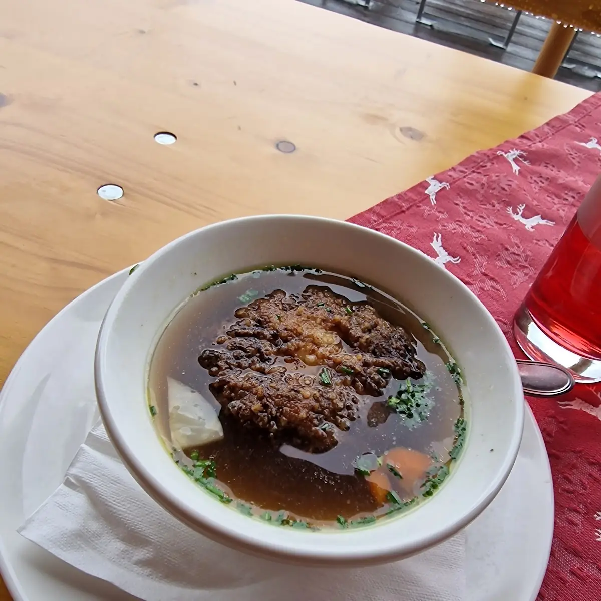 Kaspressknödelsuppe