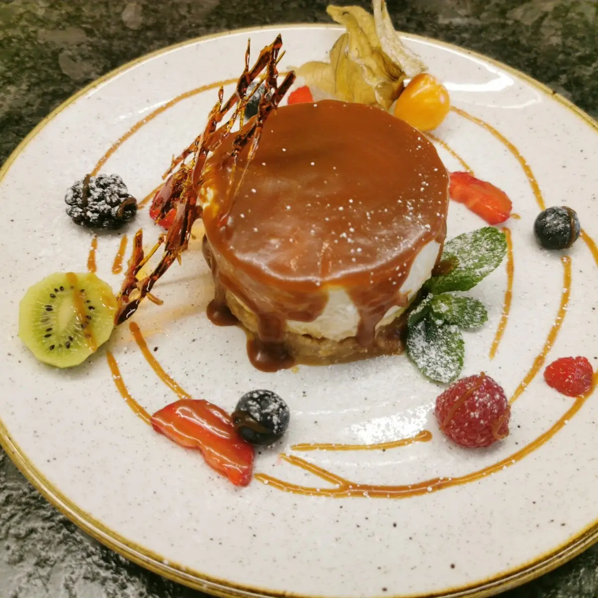 New York Caramel Cheesecake
