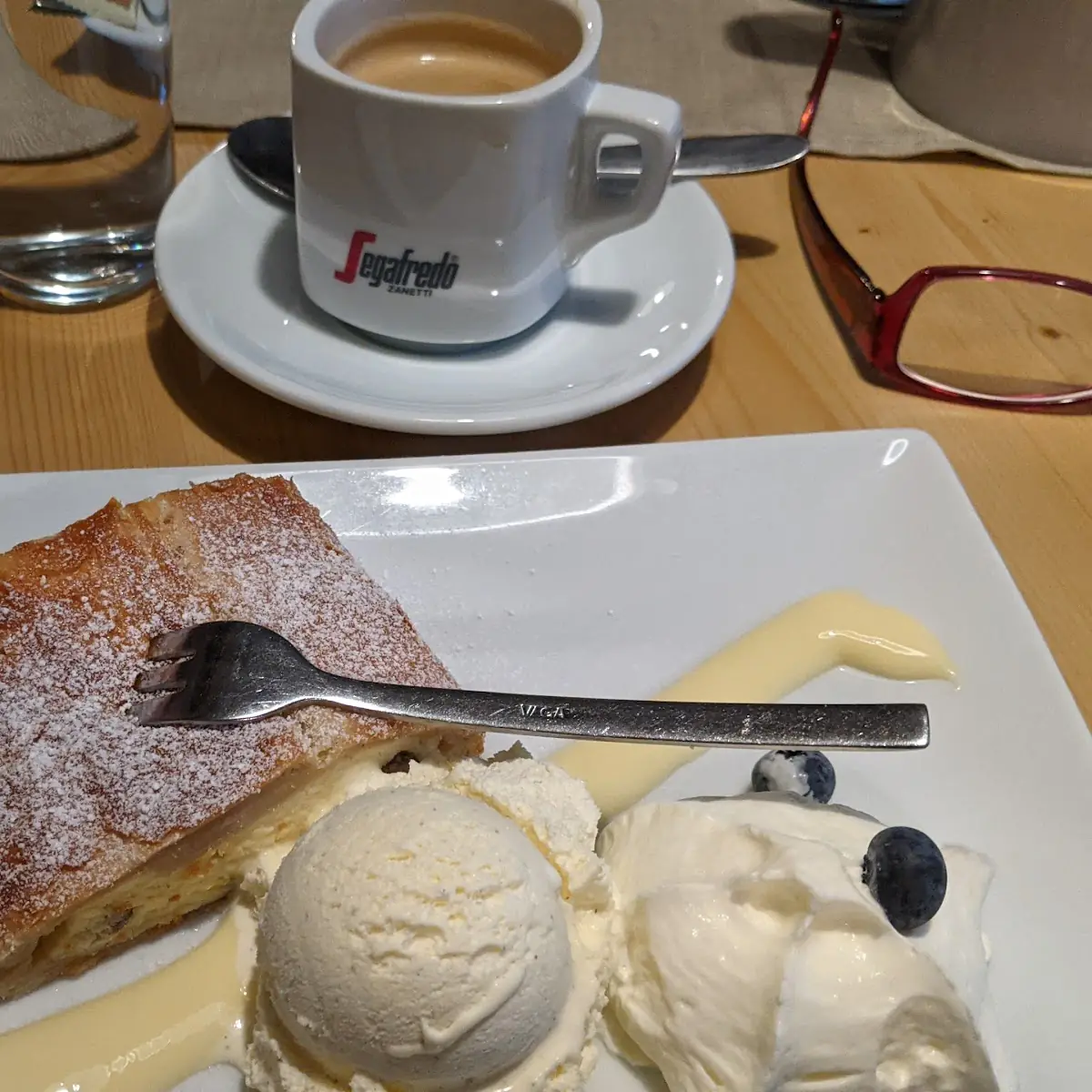 Topfenstrudel