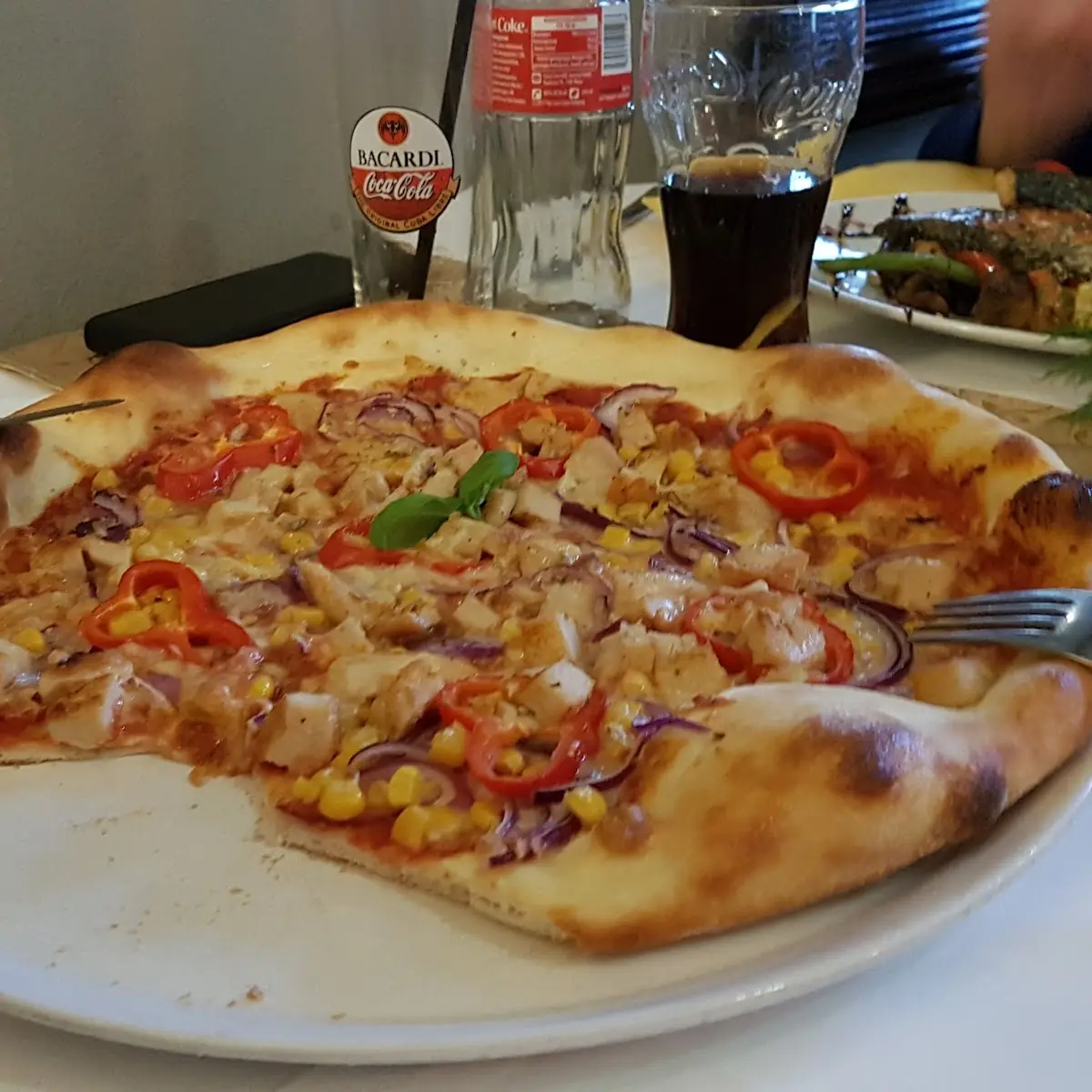 Thunfisch Pizza Tonno