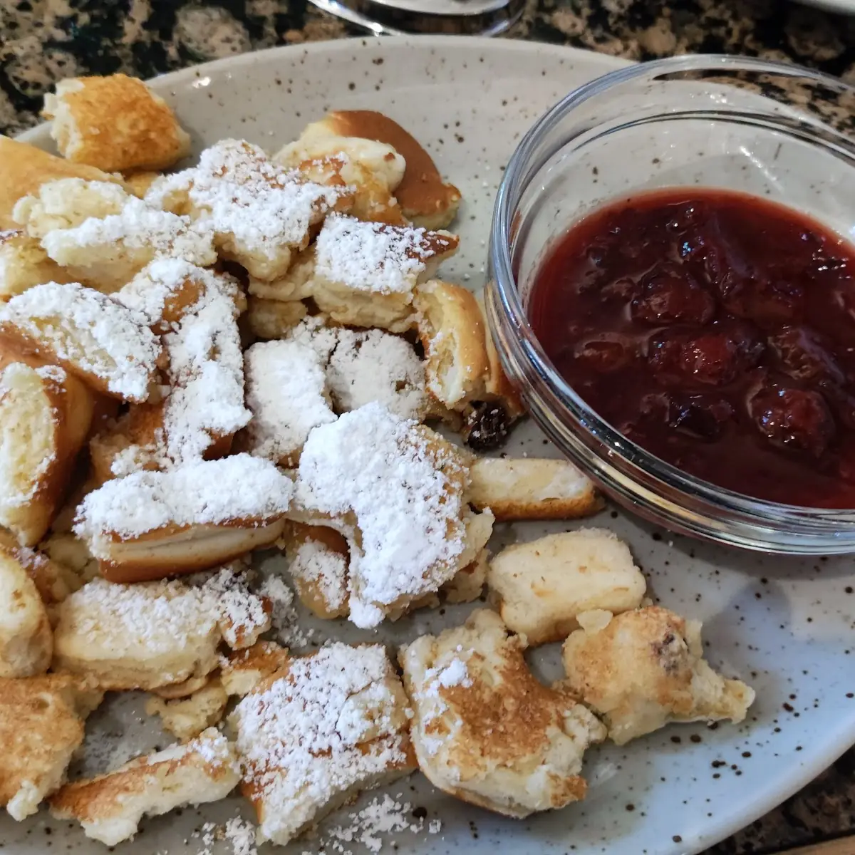 Kaiserschmarren Mit Zwetschkenröster