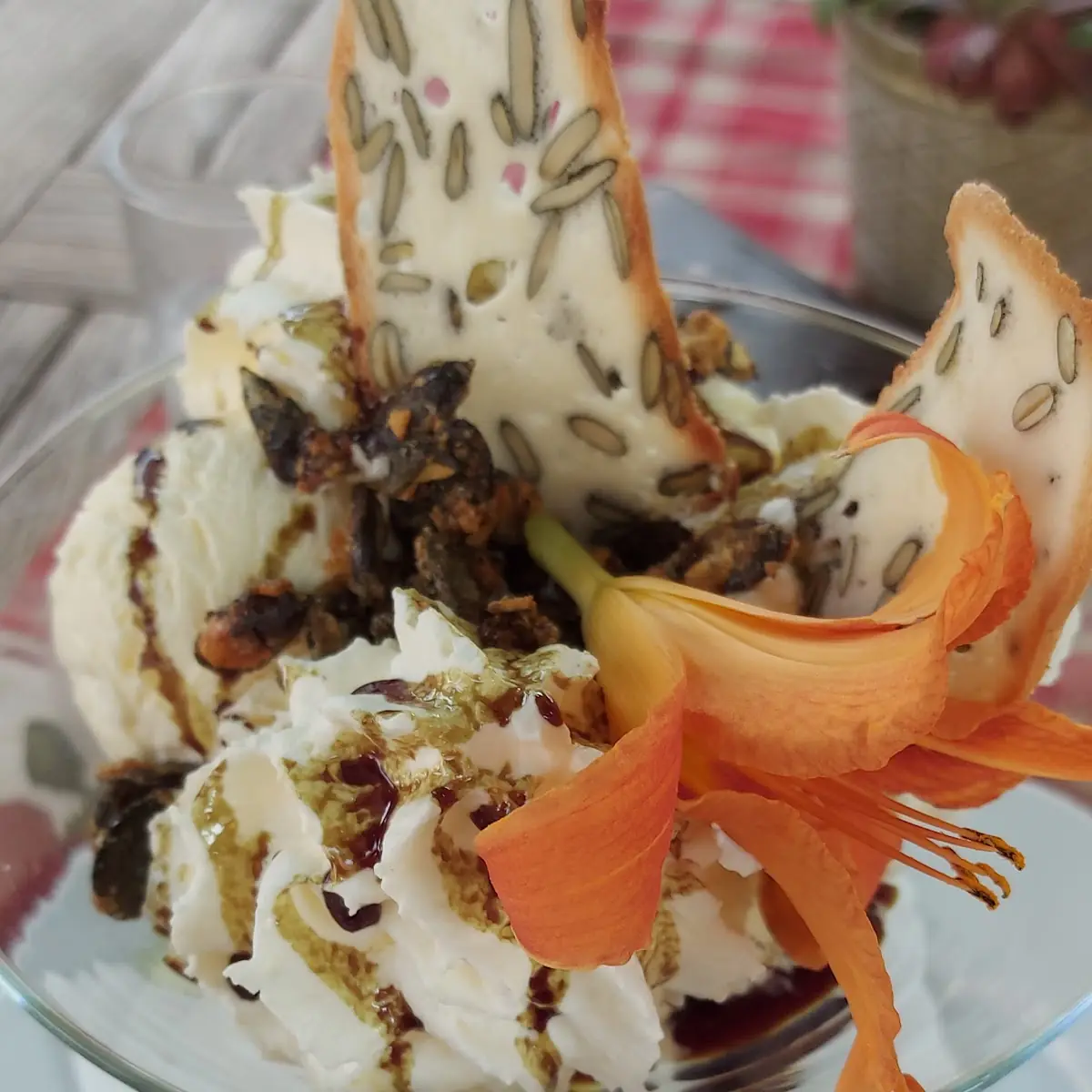 Vanilleeis Mit Kürbiskernen
