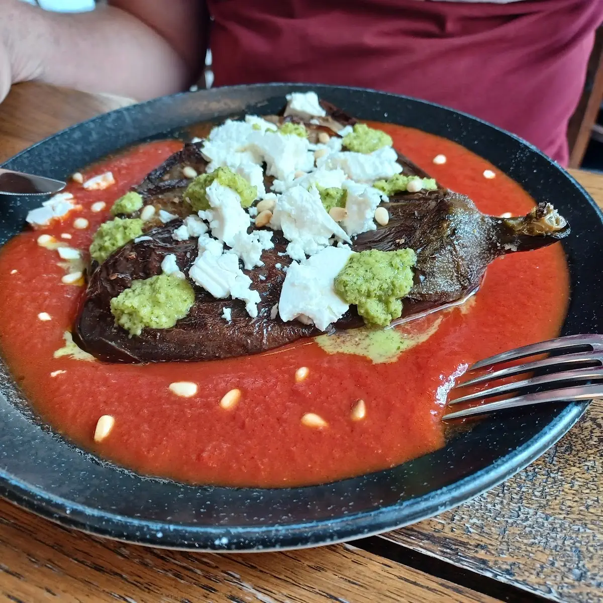 Die Verliebte Melanzani Halloumi Und Brokkoliepfanne