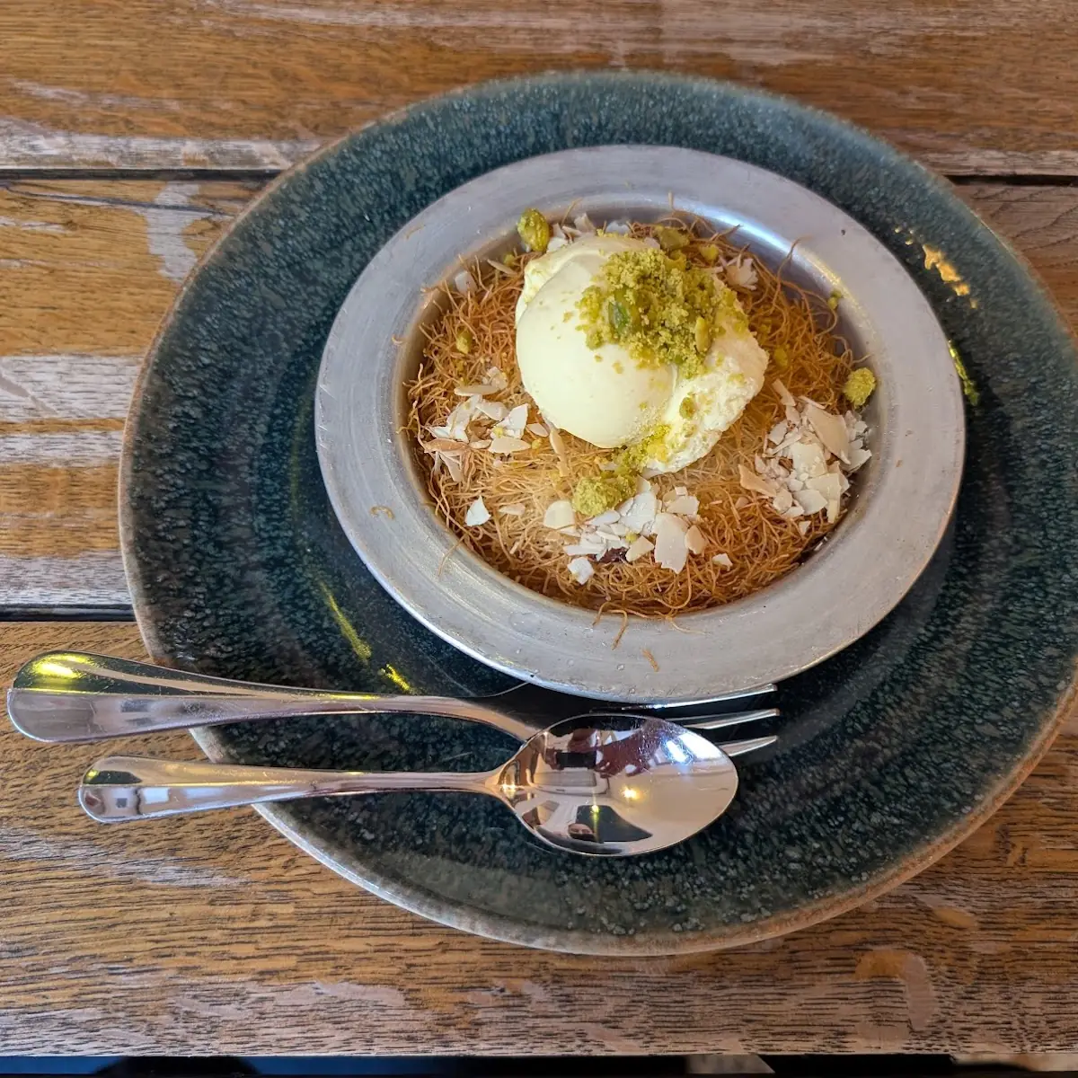 Knafeh Mit Eis