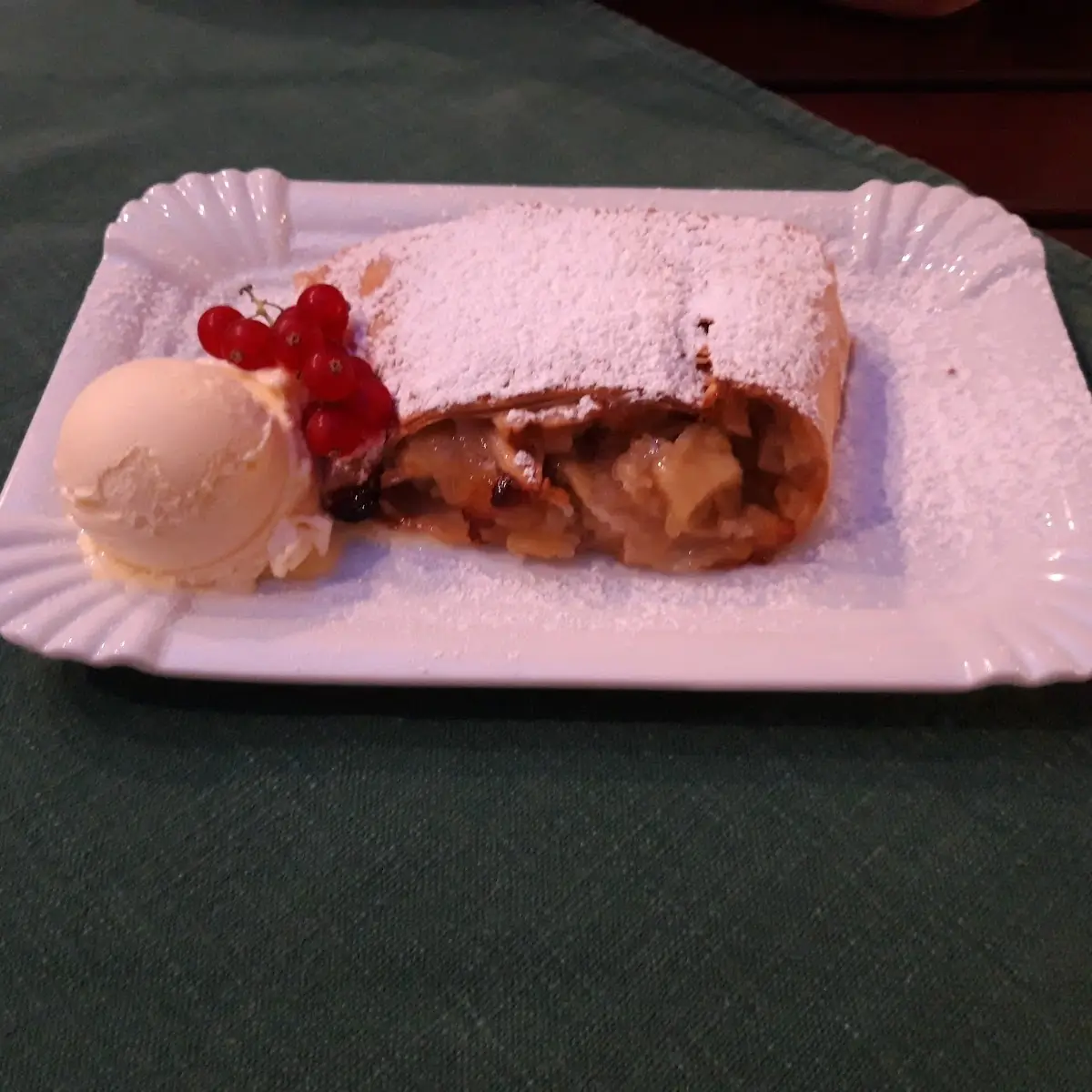 Apfelstrudel