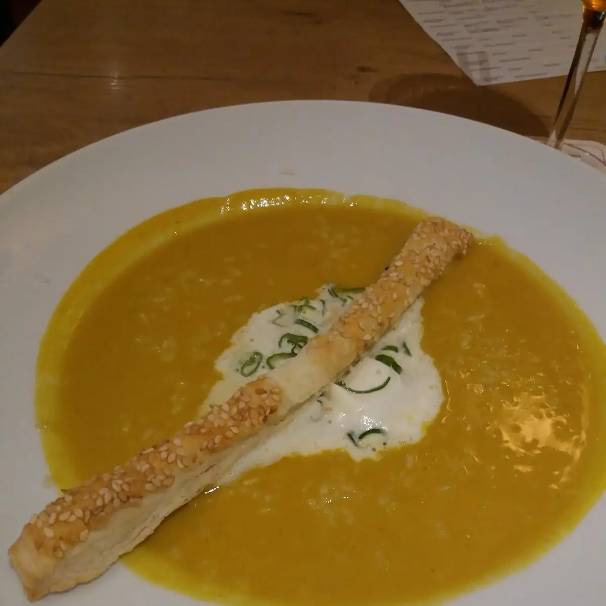 Karotten-süßkartoffel-suppe