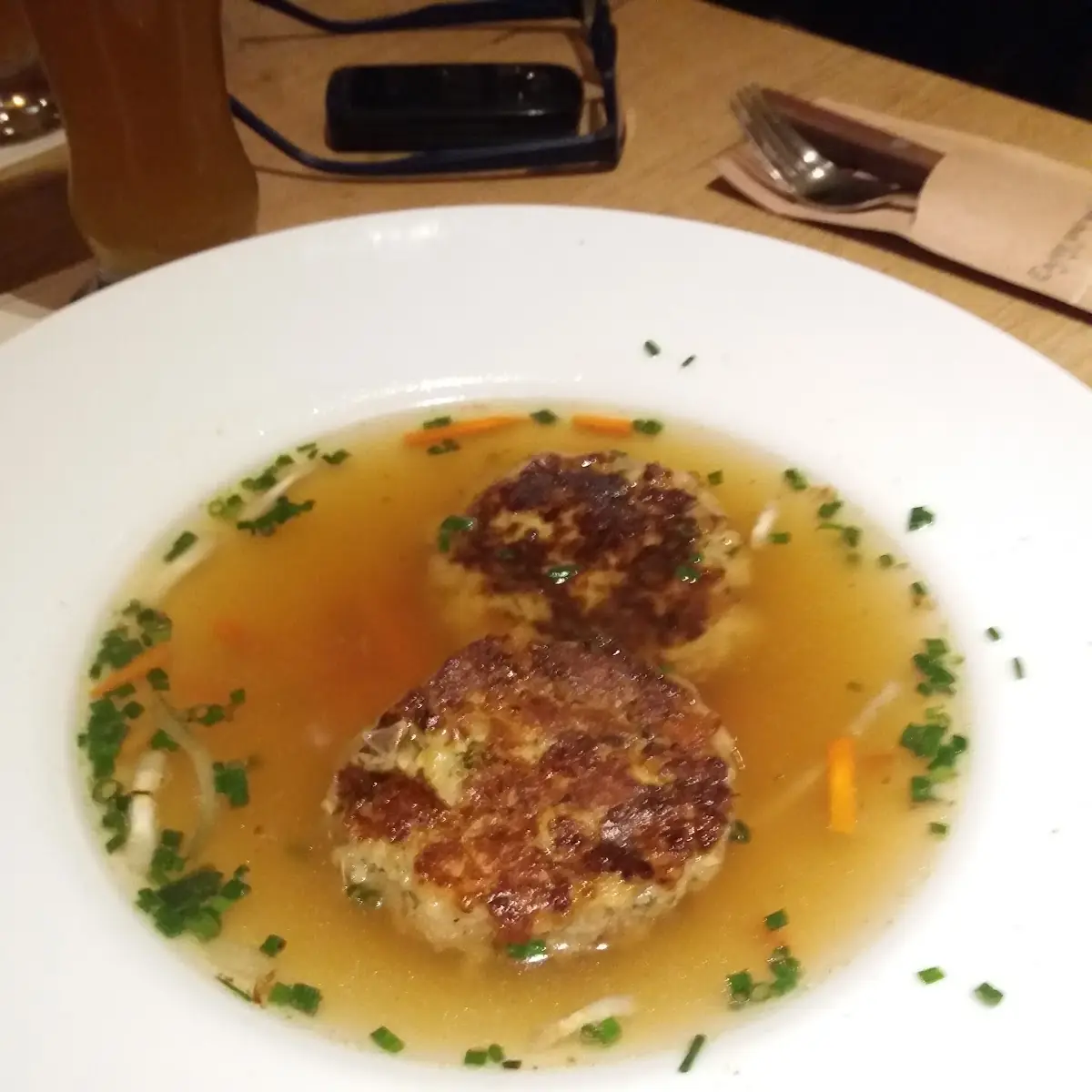 Kaspreßknödelsuppe