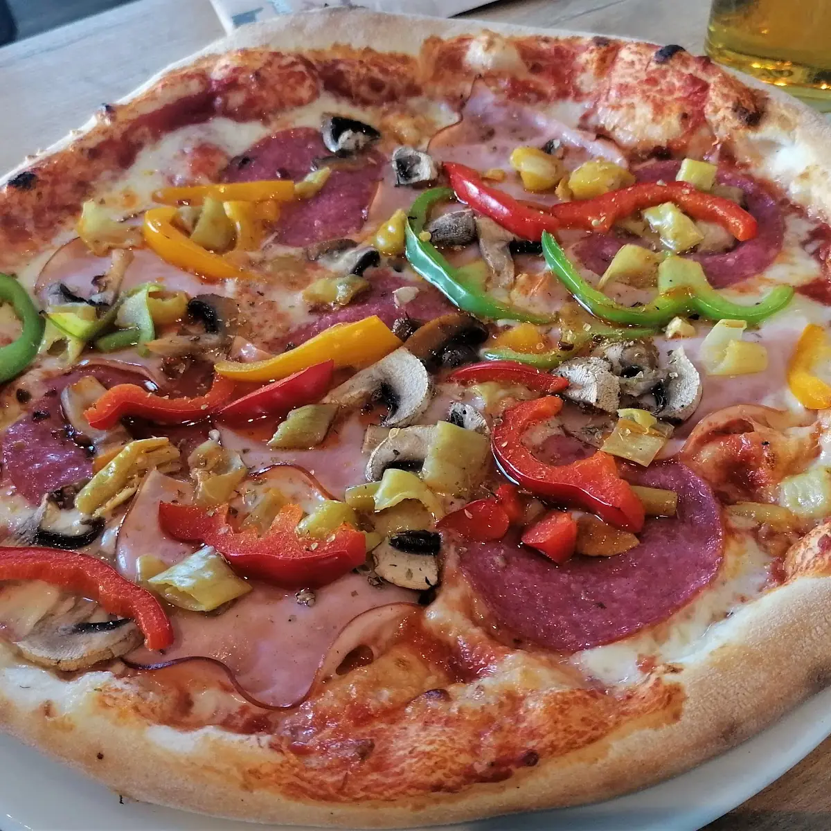 Pizza Mit Belag