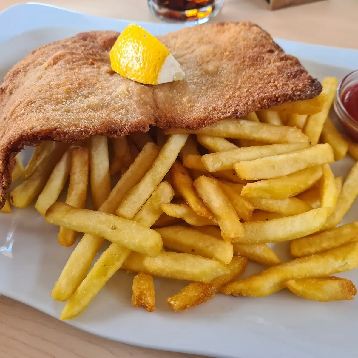 Schnitzel Mit Pommes
