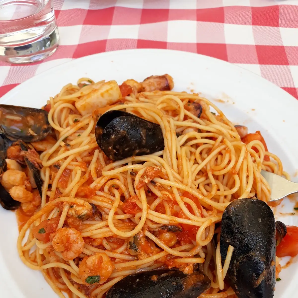 Meeresfrüchte Spaghetti Mit Tomatensauce, Pizzeria da Filippo