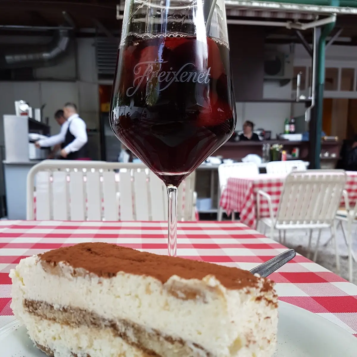 Tiramisu Mit Luft Nach Oben, Pizzeria da Filippo