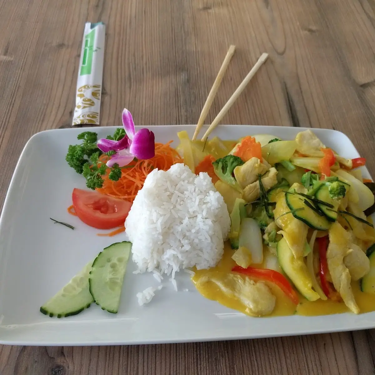 51 Gebratener Tofu Mit Zitronengras Und Zwiebeln