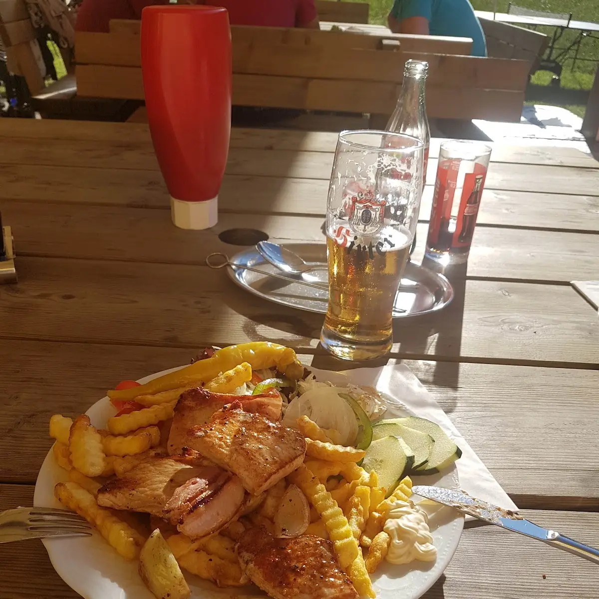 Fleischspieße Mit Beilagen