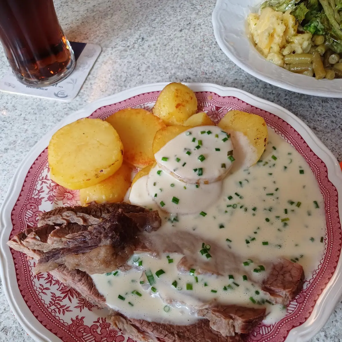 Rindfleisch Mit Schnittlauch Soße