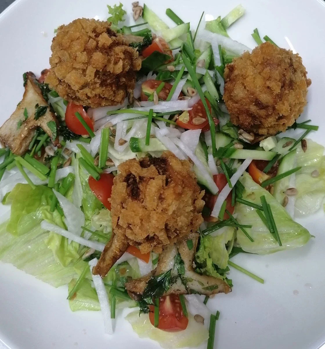Knusprige Currygeflügelbällchen
