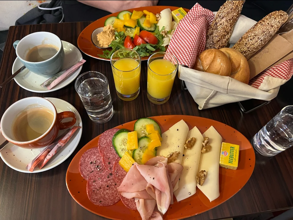 Phönix Frühstück